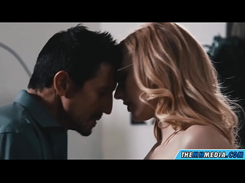 ❤️ Sürtük bir sarışın ile romantik seks ❤ Ev yapımı porno bizde ﹏